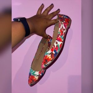 Colorful Vibrant Christian Siriano Pointe Toe Flats !